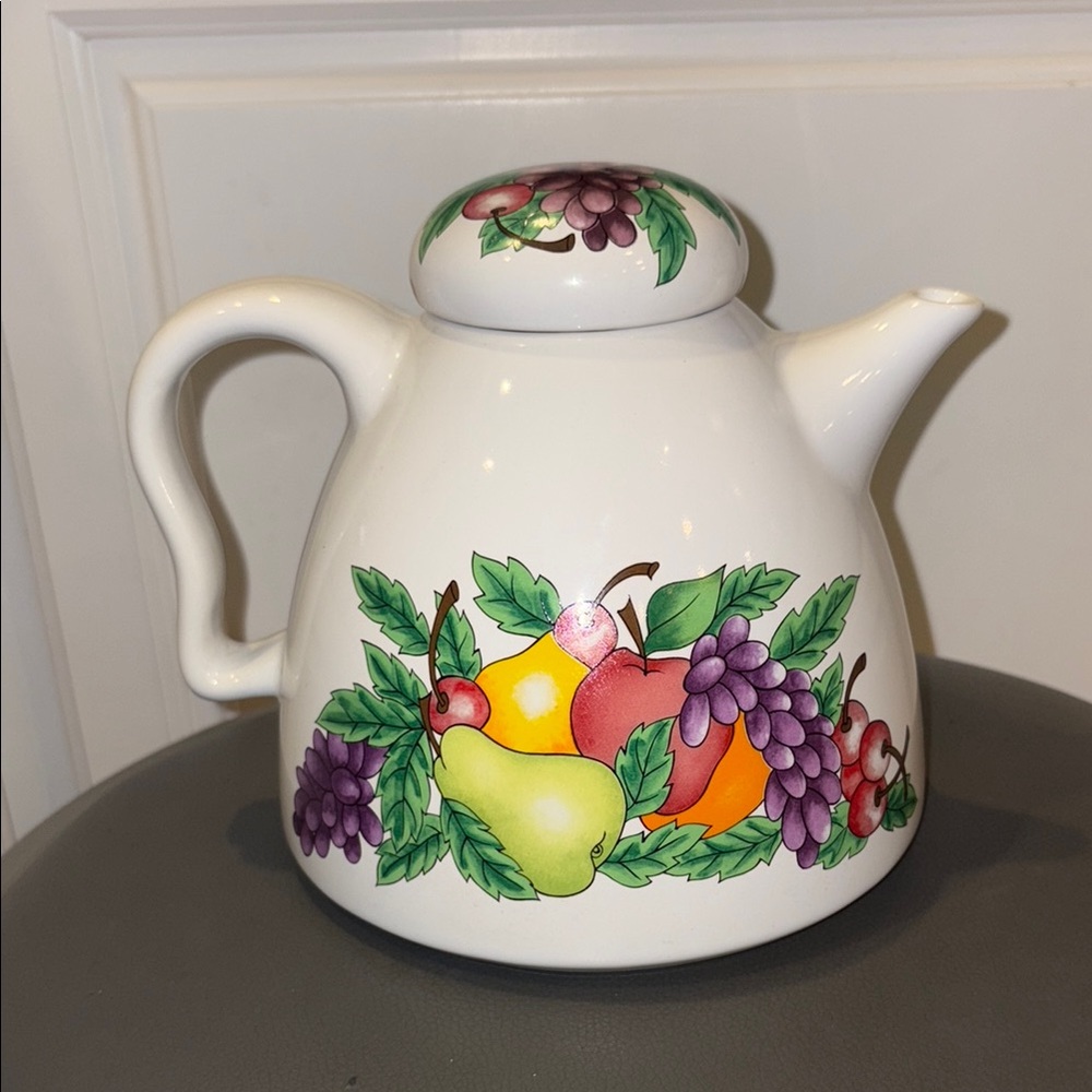 Cornucopia White Ceramic Teapot with Lid Fruit Pattern, 48 Ounces